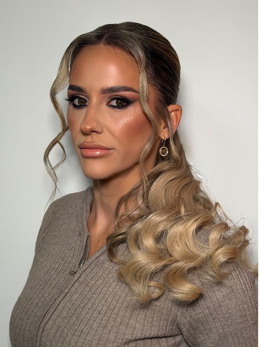 Servicii profesionale de make-up | Machiaj de ocazie – București