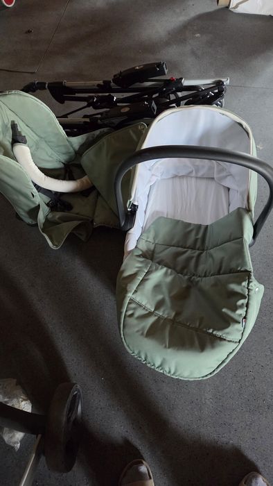 Carucior 3in 1. marca  CAM