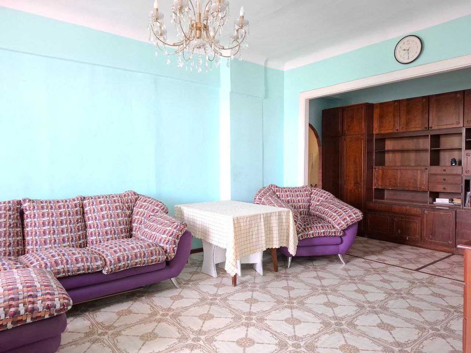 Продается 3-комнатная квартира