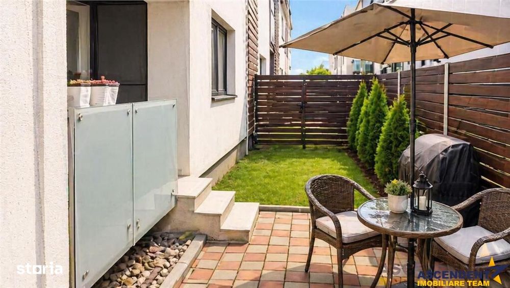 Apartament tip casa, curte proprie, parcare separata, 3 camere, 2 bai,