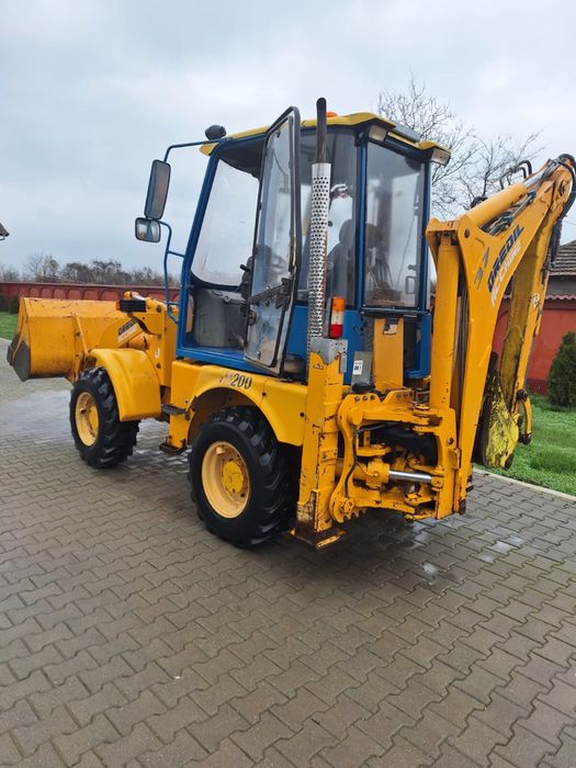 Vând BuldoExcavator Recent Adus din Italia