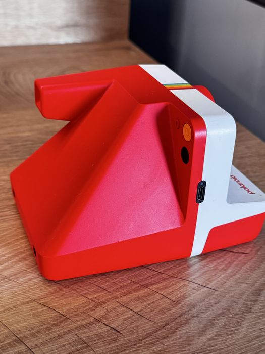 Фотоапарат polaroid NOW GEN 2