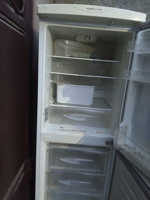 Все 3 холрдильник робочие