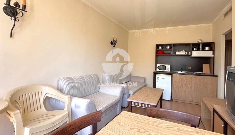 Продава се Двустаен апартамент в к.к. Елените - 55 кв.м за 910 €/кв.м - Снимка #1