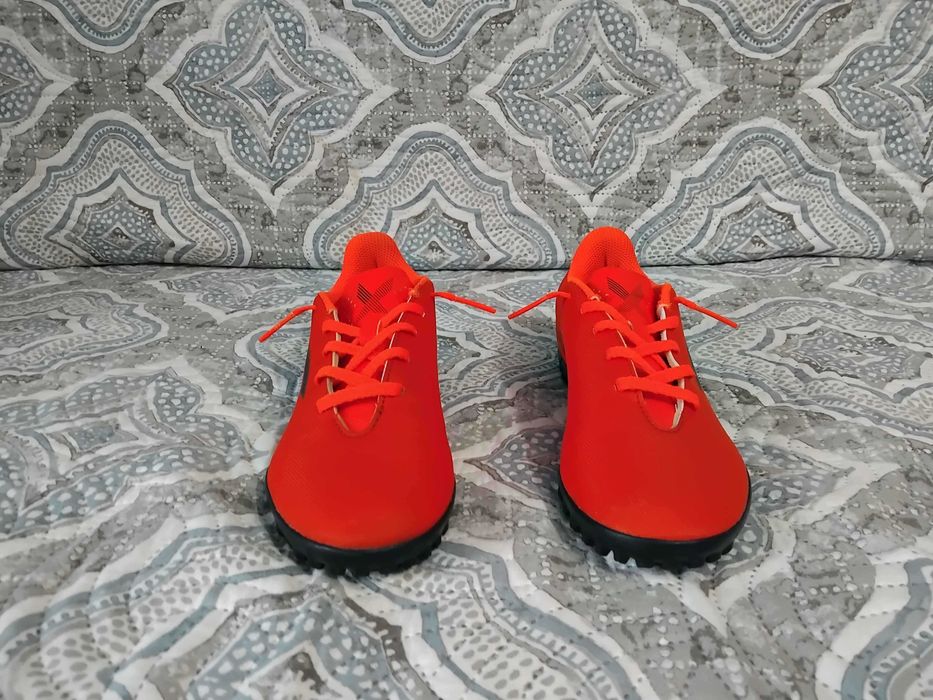 Червени футболни обувки – „Adidas X Speedflow.4 TF J