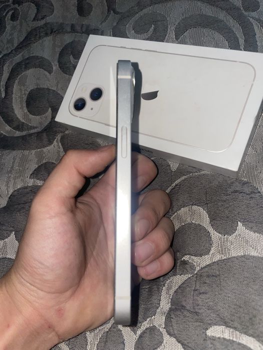 Продам Iphone 13 128Gb White