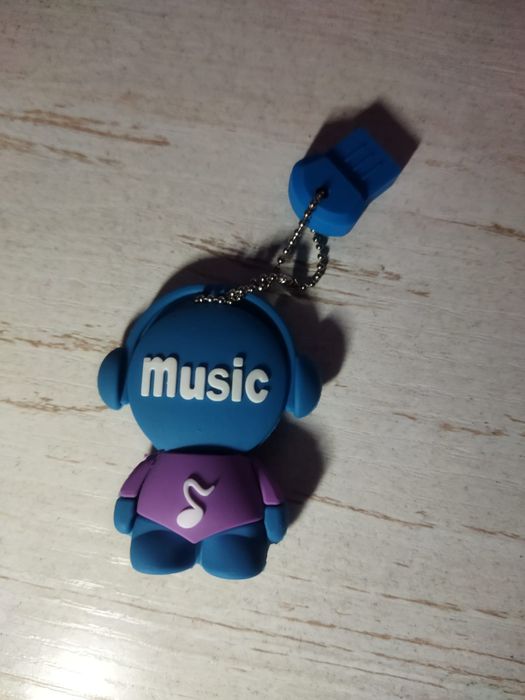 Флешки 64гб новые