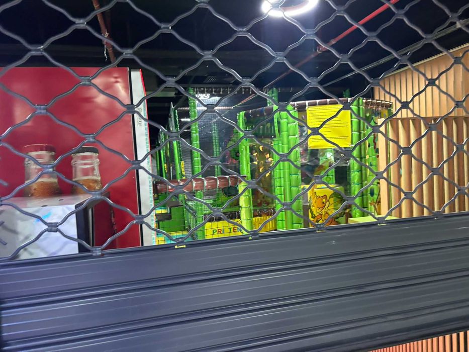 Rulou spatiu comercial 4.5m