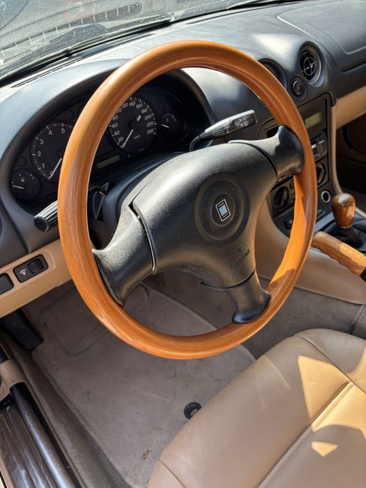 Interior Mazda Mx-5 NB volan mahon scaune piele crem / bej nuca schimbator fete usi