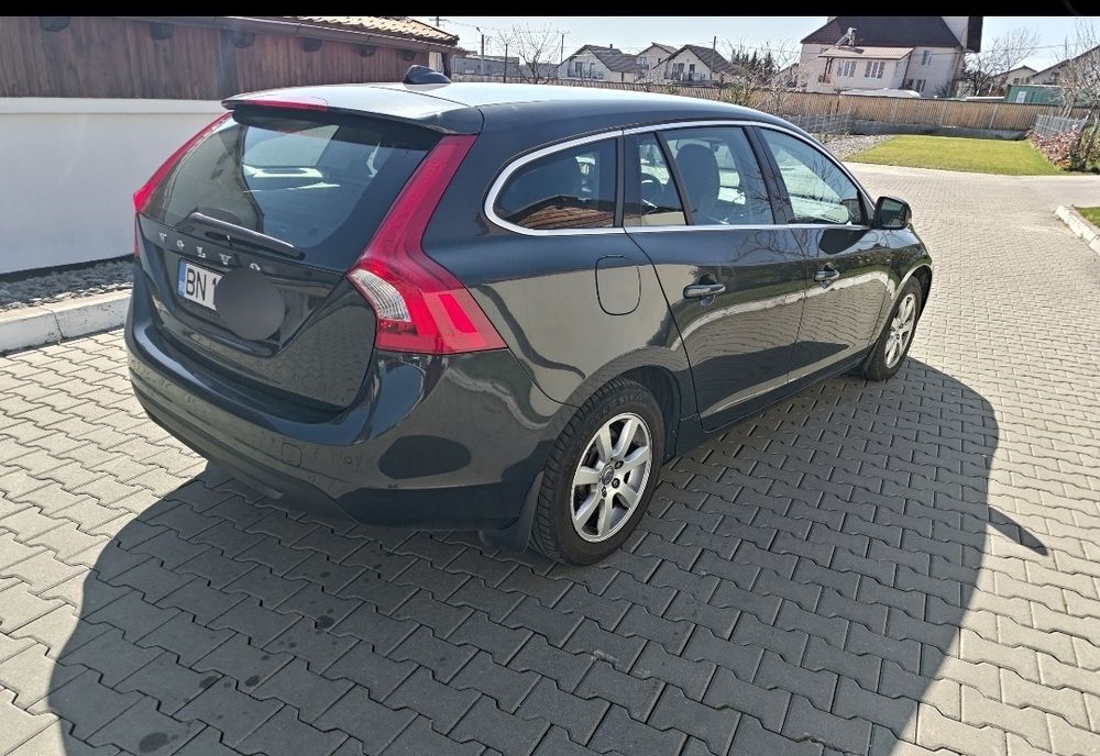 Volvo v60 D3 din 2013 D3 automata 6 trepte 5 cilindri