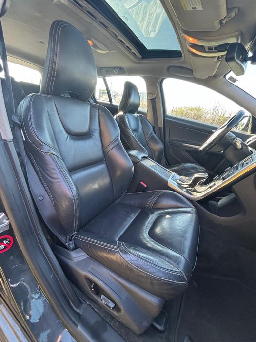 Volvo V60 Plug-in-hybrid Automat -4x4/2,4 Diesel D6