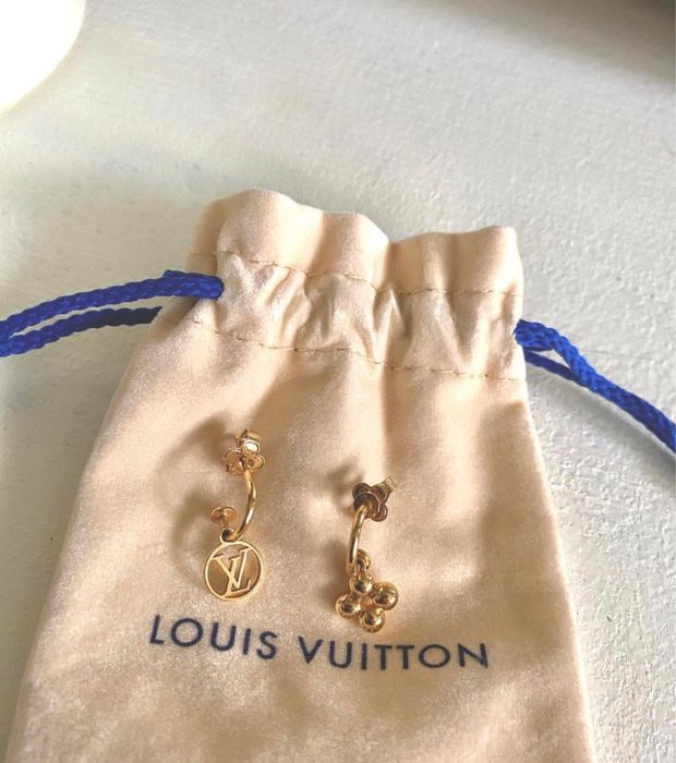 Позлатени обеци Blooming collection by Louis Vuitton”