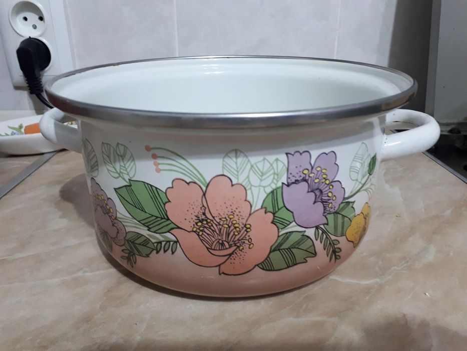 Кастрюля дуршлаг новая