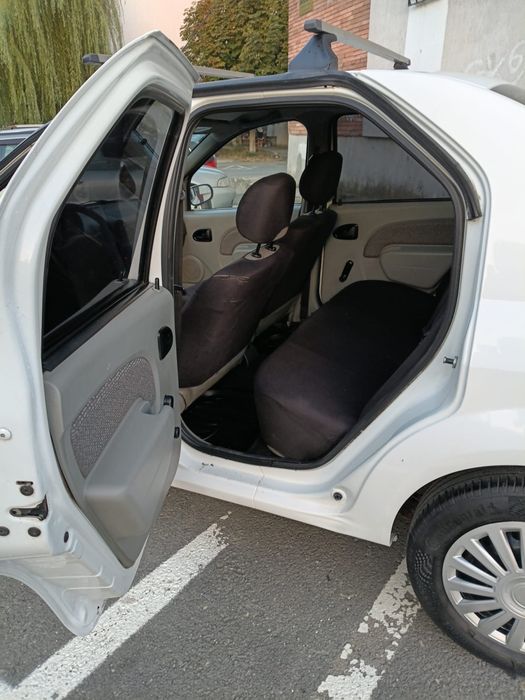 Dacia Logan An 2008 Motor 1.5 Diesel 180000 KM