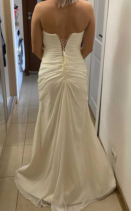 Vând rochie mireasa model deosebit