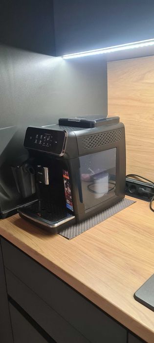 Кафеавтомат Philips Latte Go EP2231