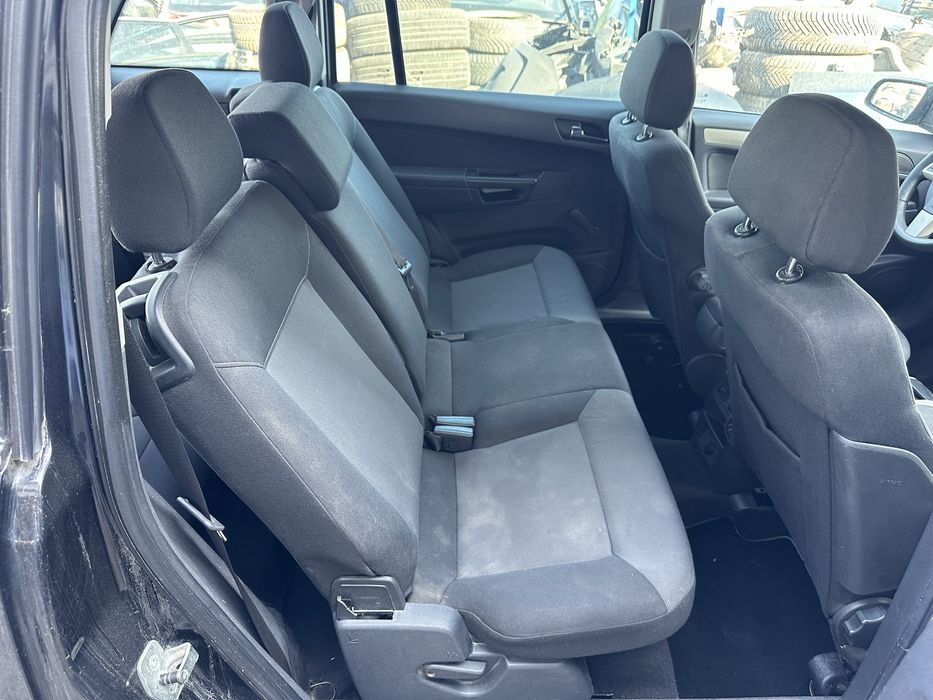 Салон 6+1 за Опел Зафира В !