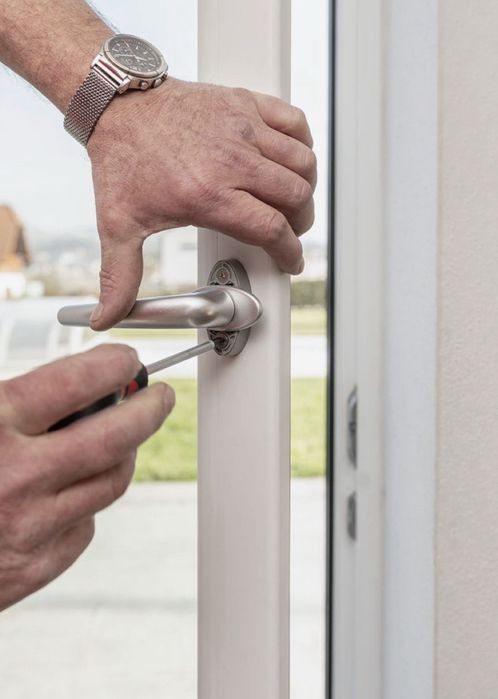 Ремонт окон и дверей москитные сетки