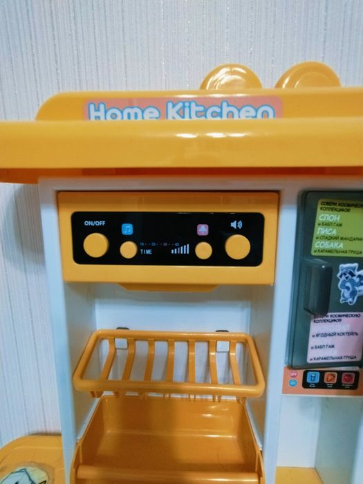 Игрушечная кухня