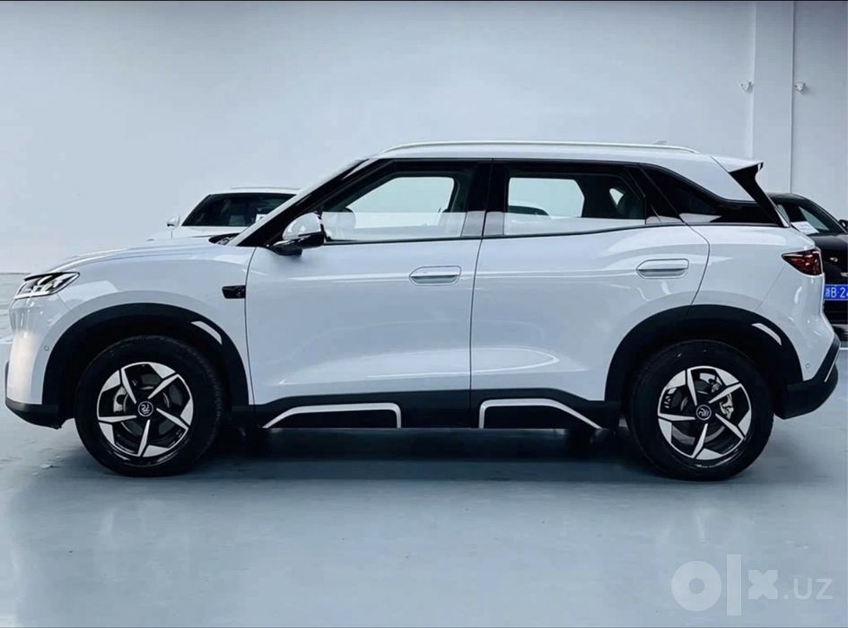 BYD Yuan UP EV очень хорошем комплектации
