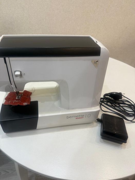 Продам швейную машинку Bernina Bernette 10