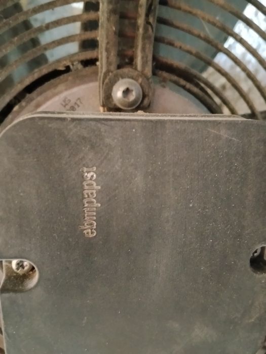 Vând 2 buc ventilator industrial