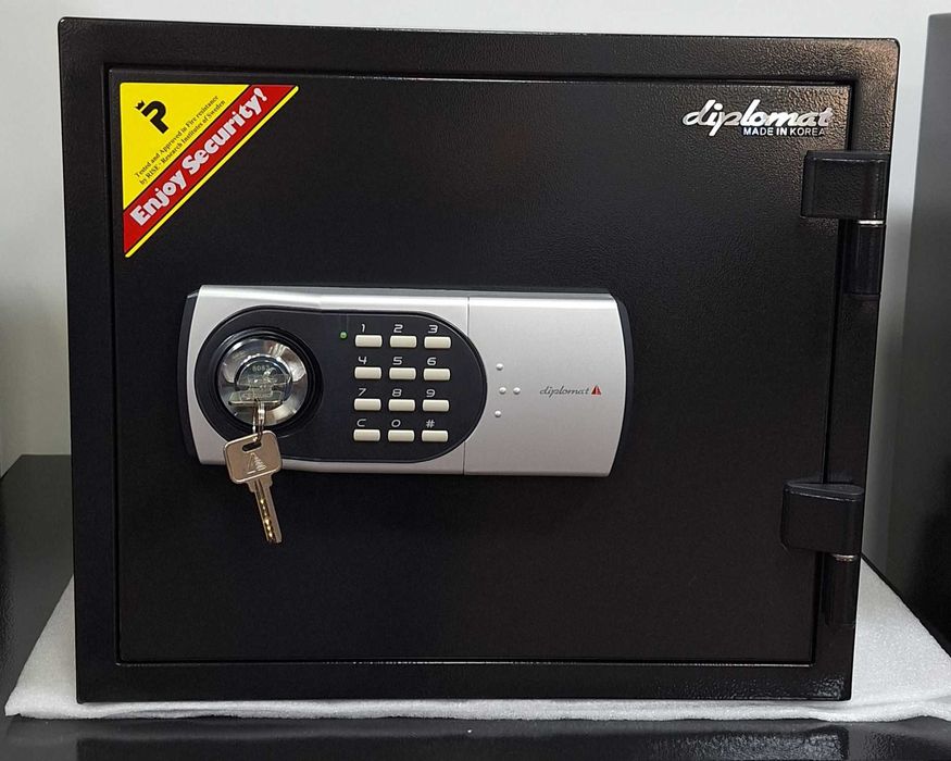 Огнестойкий Сейф Diplomat модель 119