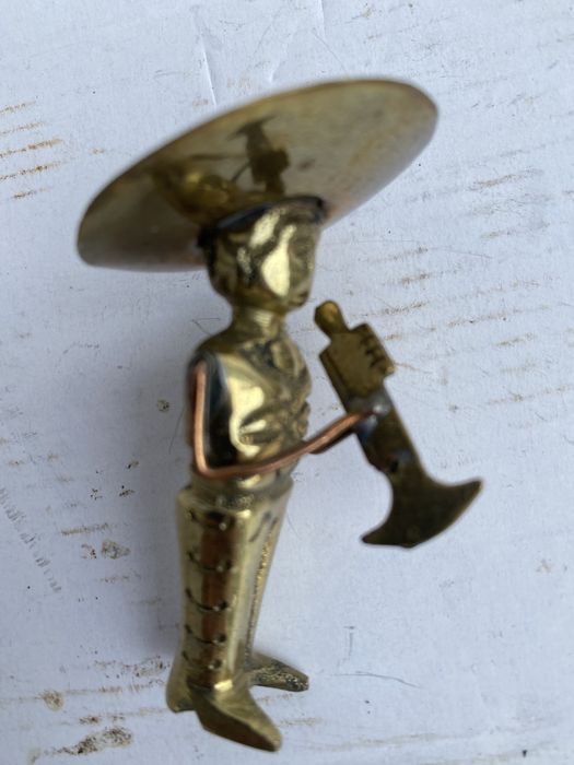 Deosebite miniaturi din bronz