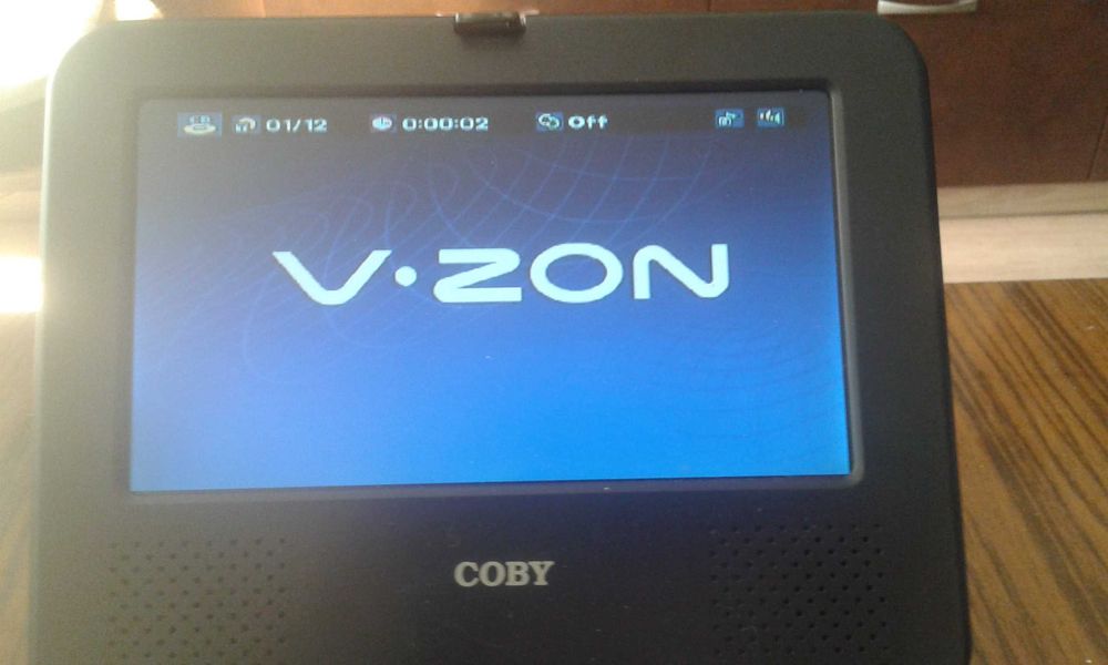 Портативен DVD Плeйър  COBY V-zon