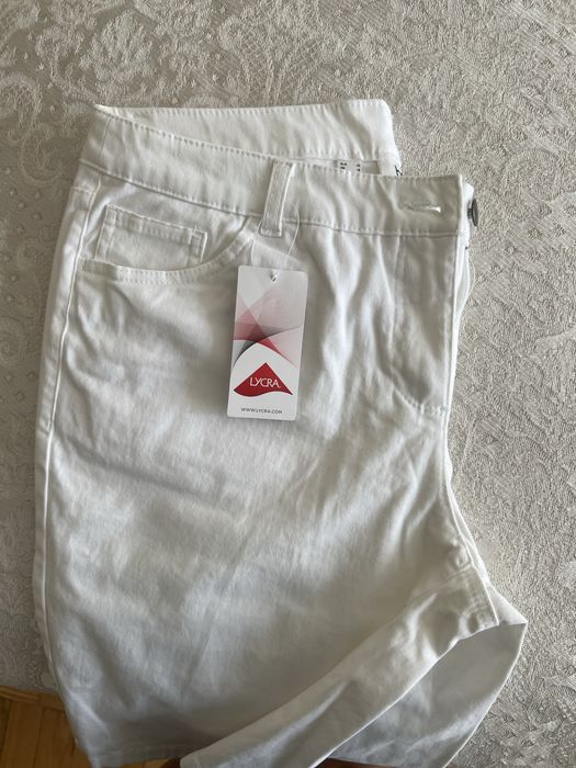 Все в белом. Шорты  платье джинсы