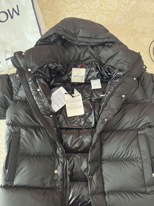 Пуховик от Moncler