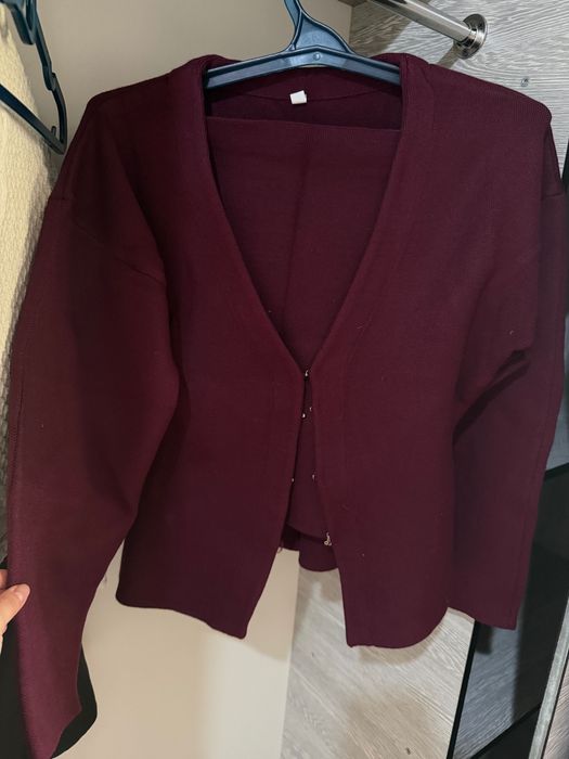 Красивые пиджаки, платья, свитер, костюмы