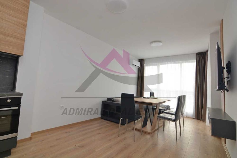 Дава се под наем Двустаен апартамент в Варна, Изгрев - 56 кв.м за 498.27 € - Снимка #2