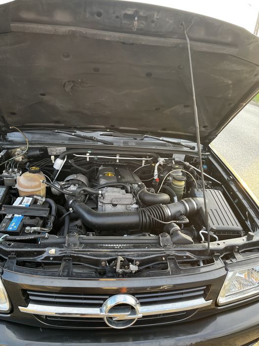 Opel frotera an 2003