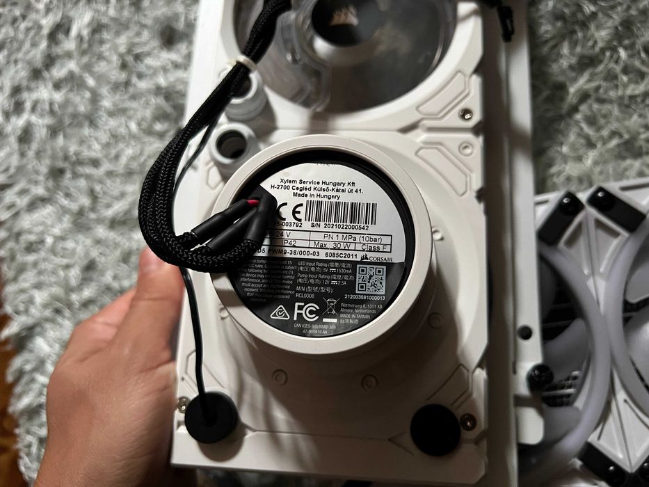 Racire pe apa Corsair Hydro X Series XD7 RGB, AM4/AM5 cu pompa/rezervor/radiator de 280mm