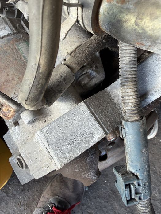 Двигател Honda L13A1