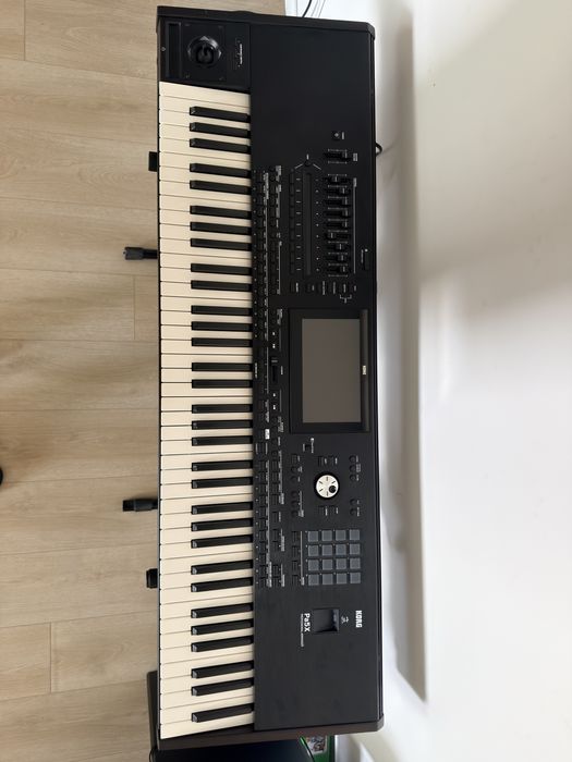 Korg PA-5X 76 International