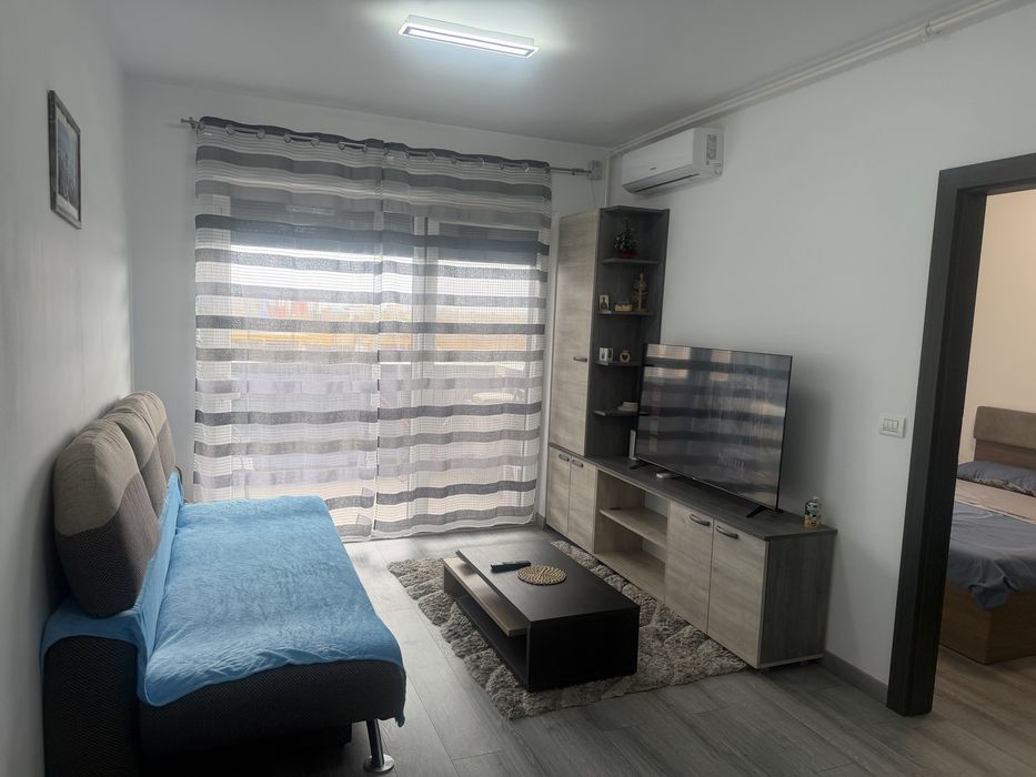 Inchiriez apartament in regim hotelier Adora park