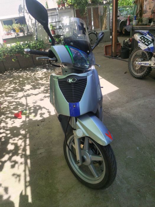 Kymco People S 200