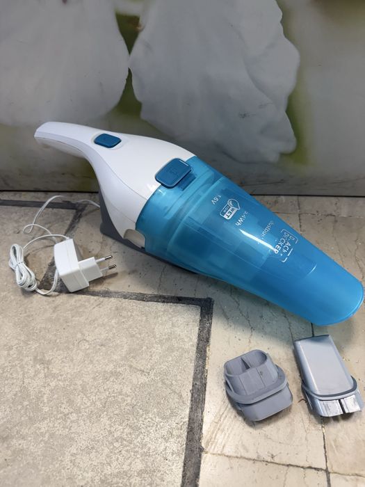 Ръчна прахосмукачка Black & Decker Dustbuster