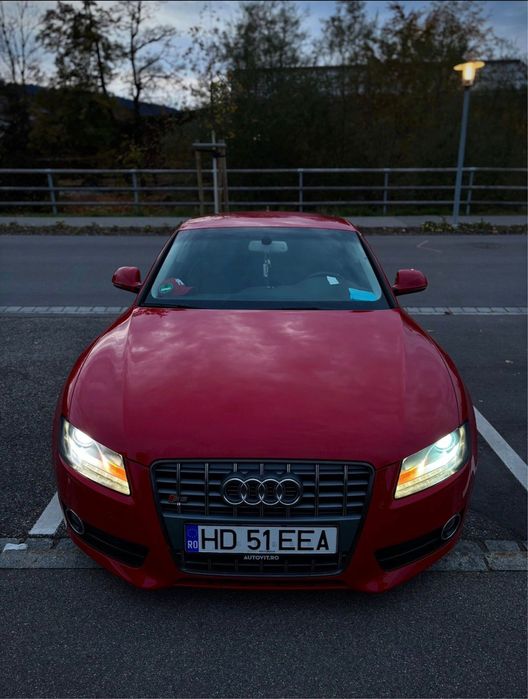 Vând Audi A5 coupe