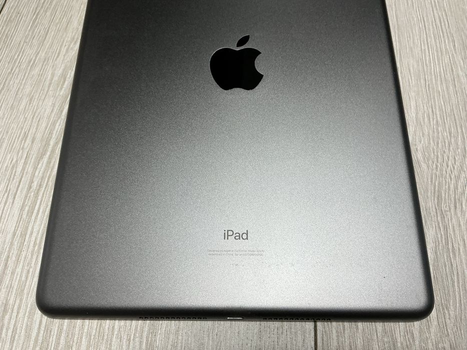 Apple iPad 8 10.2" 32GB Wi-Fi Space Grey