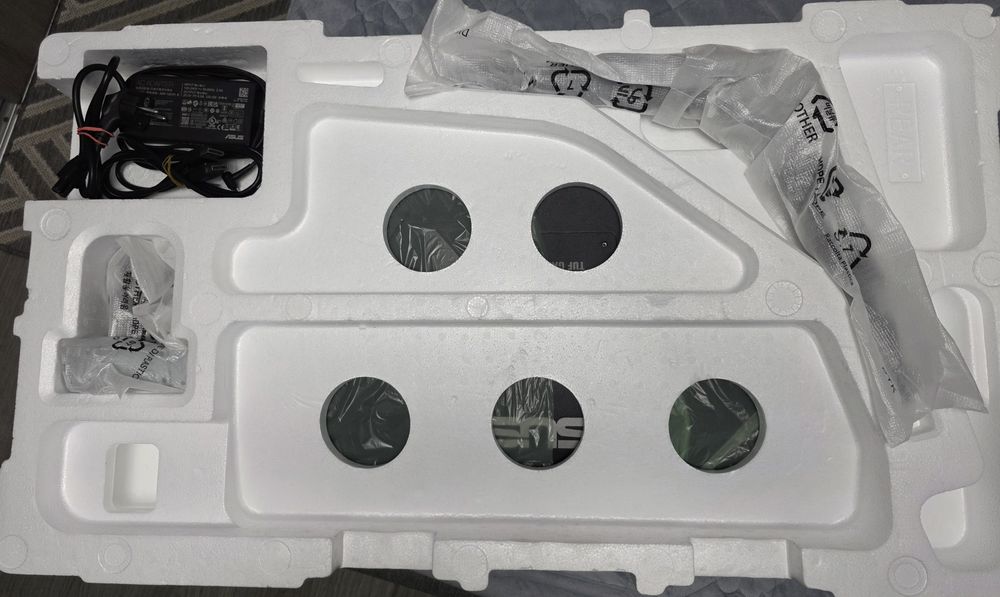 Monitor Asus TUF Gaming VG32UQA1A, 31.5", 4K UHD, garanție 2 ani