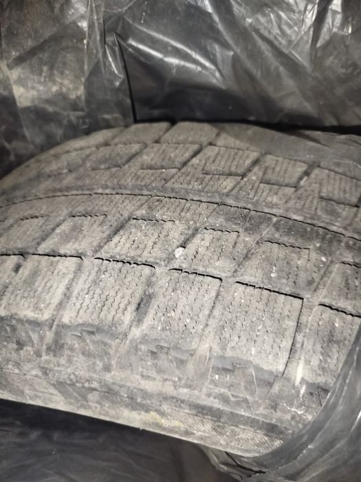 Продам резину зима 17