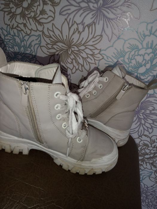 Ботинки на осень весну размер 33