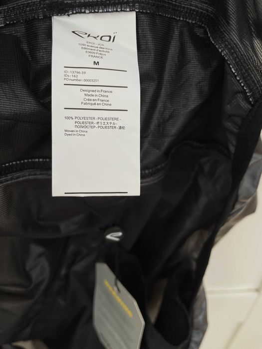 EKOI Pro Cycling Team - ултра леко яке, размер М. Ново с етикет.