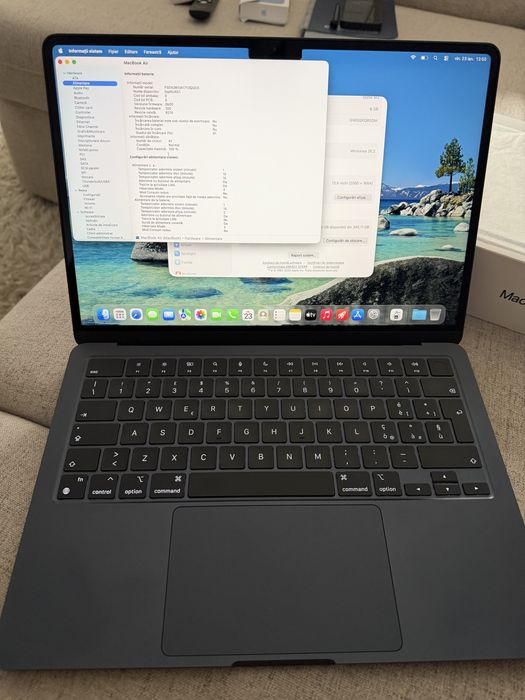 MacBook Air 13",cu procesor Apple M3, 8GB RAM, 256GB, midnight, ca NOU