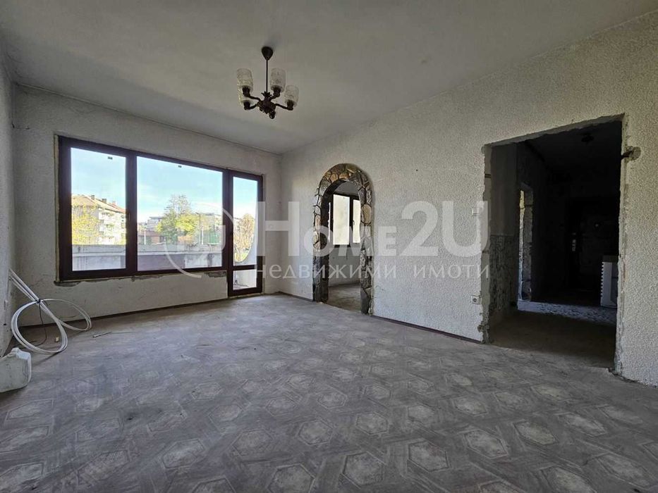 Тристаен апартамент! Асеновград! Подготвен за ремонт!