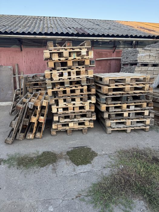 Продам поддоны целые,крепкие