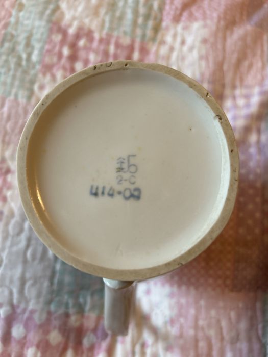 Продам советские конфетницу,утварь фарфоровый кувшин ,вазы